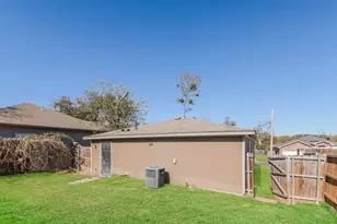 1117 Jones St, Greenville, TX 75401 - Photo 19