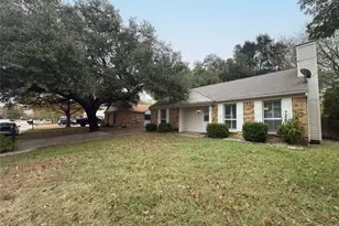 7016 Sunnybank Dr, Fort Worth, TX 76137 - Photo 3