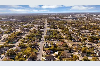 1023 E Allen Avenue, Fort Worth, TX 76104 - Photo 7