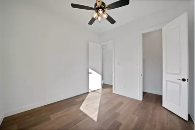 1023 E Allen Avenue, Fort Worth, TX 76104 - Photo 29