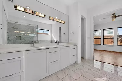 4521 Cowan Avenue, Dallas, TX 75209 - Photo 19