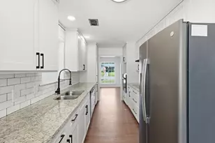 1208 Birch St, Hurst, TX 76053 - Photo 5