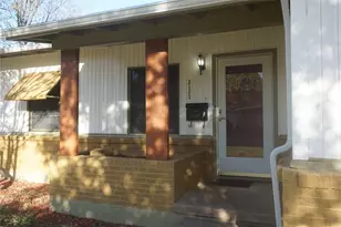 2121 N Hickory St, Sherman, TX 75092 - Photo 5