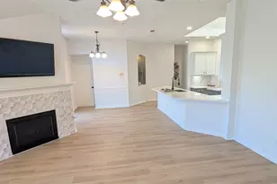 10900 Robincreek Ln, Frisco, TX 75035 - Photo 9