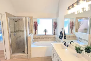 10900 Robincreek Ln, Frisco, TX 75035 - Photo 15