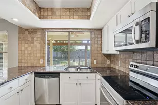 3906 Cedarwood Ct, Arlington, TX 76017 - Photo 21