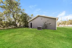 903 Olive St, Waco, TX 76704 - Photo 19