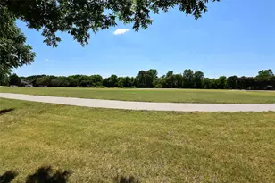 9328 Warren Dr, McKinney, TX 75071 - Photo 33