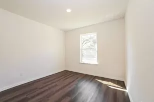 823 Dawson St, Waco, TX 76704 - Photo 9