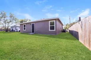 823 Dawson St, Waco, TX 76704 - Photo 19