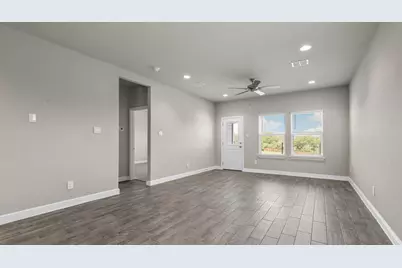 10653 Diamond Mines Drive, Fort Worth, TX 76036 - Photo 9