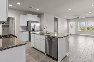 10653 Diamond Mines Dr, Fort Worth, TX 76036 - Photo 3