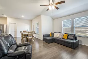 904 Stockton Pass Ln, Princeton, TX 75407 - Photo 7