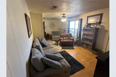 309 Elm Street, Whitesboro, TX 76273 - Photo 9