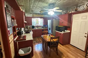 309 Elm St, Whitesboro, TX 76273 - Photo 3