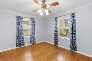 208 W 1st St, Weatherford, TX 76086 - Photo 9