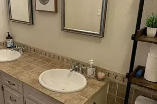 832 Chateau Valee Cir, Bedford, TX 76022 - Photo 13