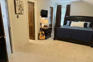 832 Chateau Valee Cir, Bedford, TX 76022 - Photo 11