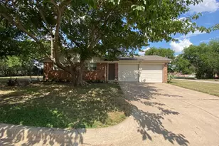 6166 Jennie Dr, Fort Worth, TX 76133 - Photo 1