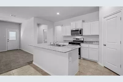 10637 Diamond Mine Drive, Fort Worth, TX 76036 - Photo 3