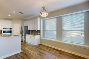 200 Patricia Ln, Highland Village, TX 75077 - Photo 13