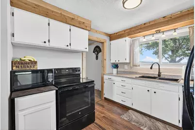 7938 Fm 927, Walnut Springs, TX 76690 - Photo 9