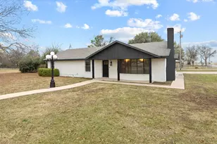 312 E Cottonwood St, Leonard, TX 75452 - Photo 5