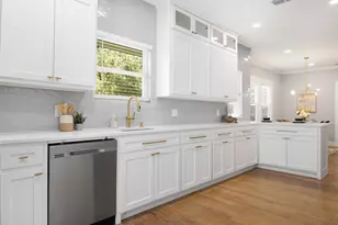 813 Elsbeth St, Dallas, TX 75208 - Photo 15