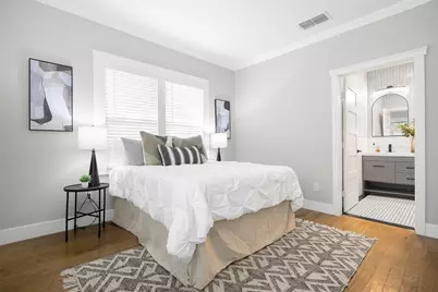 813 Elsbeth Street, Dallas, TX 75208 - Photo 21