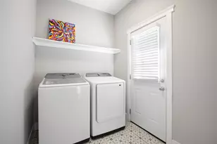 813 Elsbeth St, Dallas, TX 75208 - Photo 29