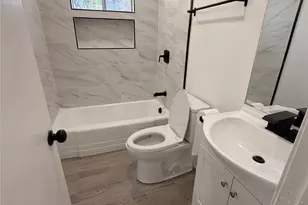 605 N Davis Dr, Arlington, TX 76012 - Photo 15