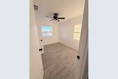 605 N Davis Drive, Arlington, TX 76012 - Photo 21