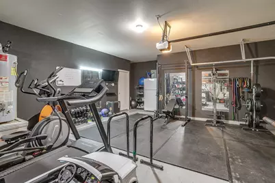 10400 Crowne Pointe Lane, Fort Worth, TX 76244 - Photo 33