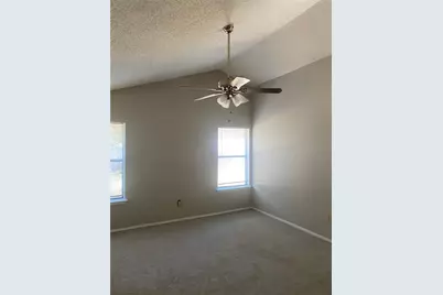 822 Collins Boulevard, Cedar Hill, TX 75104 - Photo 13