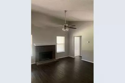 822 Collins Boulevard, Cedar Hill, TX 75104 - Photo 7