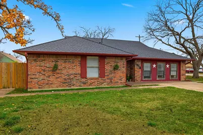 1010 Bolivar Street, Sanger, TX 76266 - Photo 3