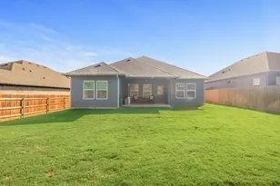 317 Titus Dr, Springtown, TX 76082 - Photo 25