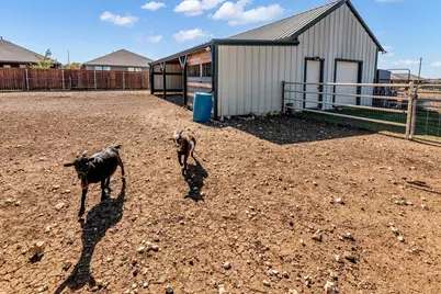 8715 Wagley Robertson Road, Fort Worth, TX 76131 - Photo 29