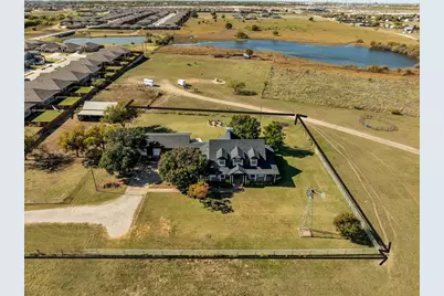 8715 Wagley Robertson Road, Fort Worth, TX 76131 - Photo 37