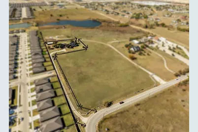 8715 Wagley Robertson Road, Fort Worth, TX 76131 - Photo 35