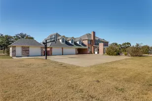 6035 Oak Hollow Dr, Burleson, TX 76028 - Photo 39