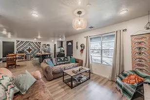 3305 Swan St, Haltom City, TX 76117 - Photo 13