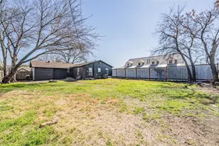 3305 Swan St, Haltom City, TX 76117 - Photo 33