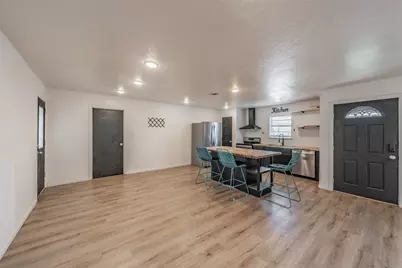 3305 Swan Street, Haltom City, TX 76117 - Photo 7