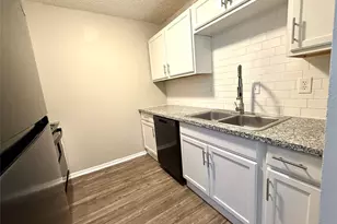 629 Central Ave, Newark, TX 76071 - Photo 1