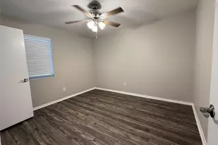 629 Central Ave, Newark, TX 76071 - Photo 13