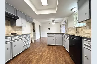 6010 Fawn Valley Lane, Rowlett, TX 75089 - Photo 5