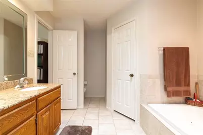 10053 Regent Row Street, Benbrook, TX 76126 - Photo 15