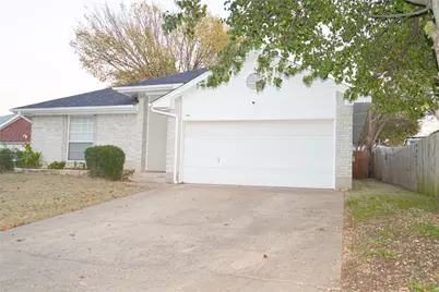 5811 Sterling Green Trail, Arlington, TX 76017 - Photo 17