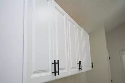 5811 Sterling Green Trail, Arlington, TX 76017 - Photo 15